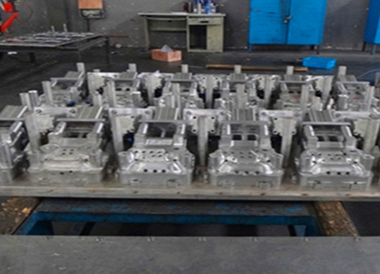 Electronic and Pallet Panel Board Packaging Mould